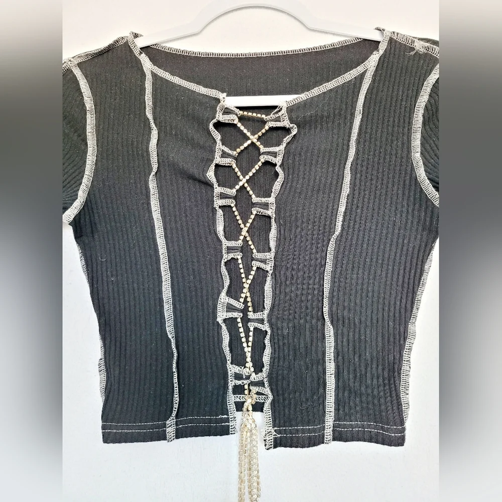 Rhinestone Crop Top Ribbed Contrast Stitching Black Lace Up Front XS